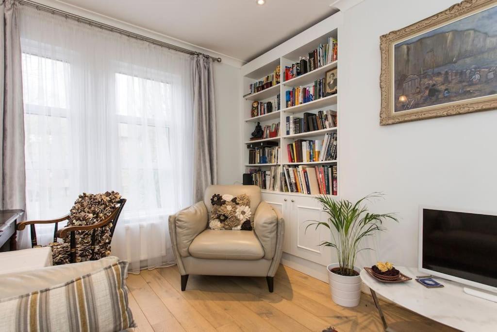 2 Bed Room Flat Near Westfield, West Londra Dış mekan fotoğraf