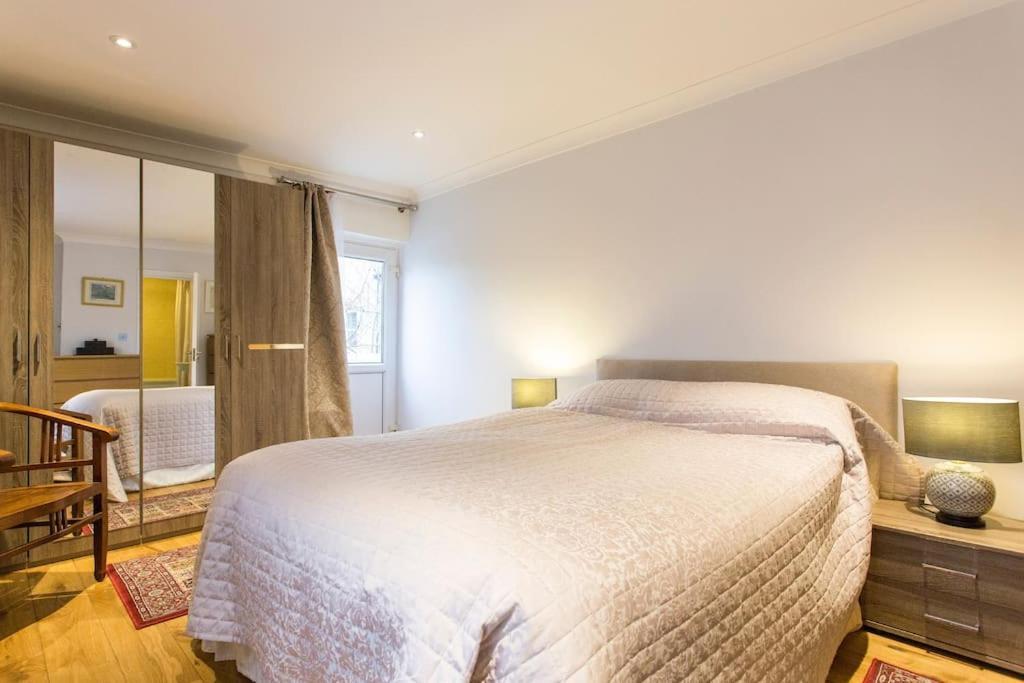 2 Bed Room Flat Near Westfield, West Londra Dış mekan fotoğraf